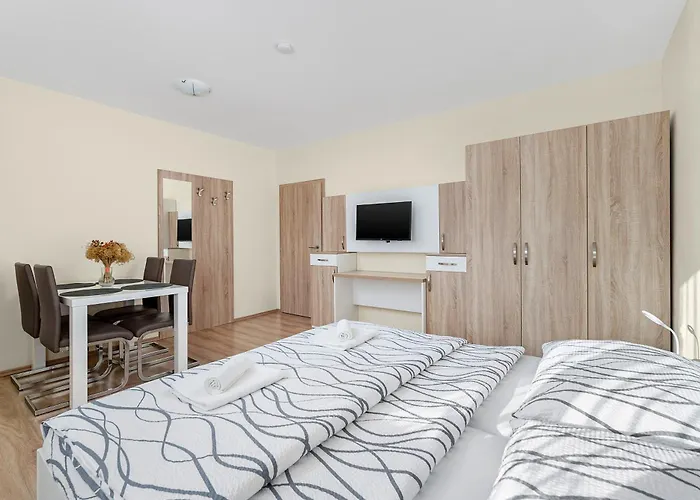 Nad Stastnym Sklepem Appartement